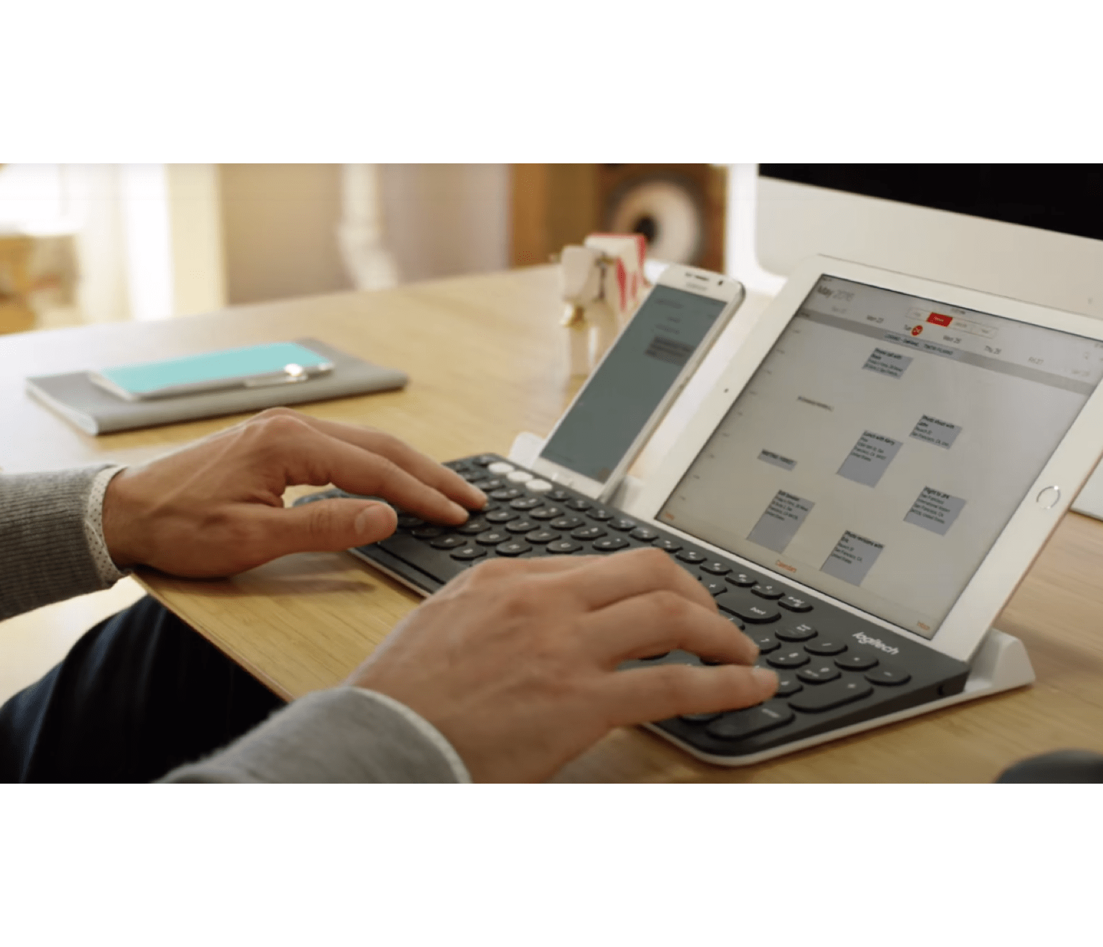 Logitech K780 Multi-Device Wireless Keyboard, цвет: Серый / Белый, вариант 1 — фото 6