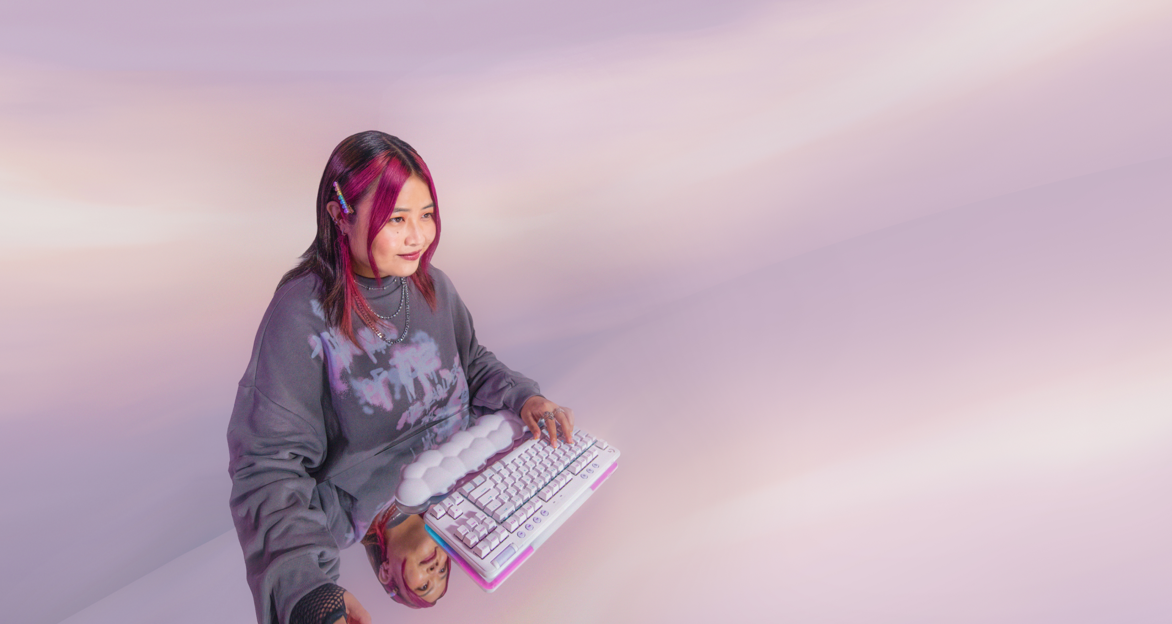 G715 Wireless Gaming Keyboard keyboard image