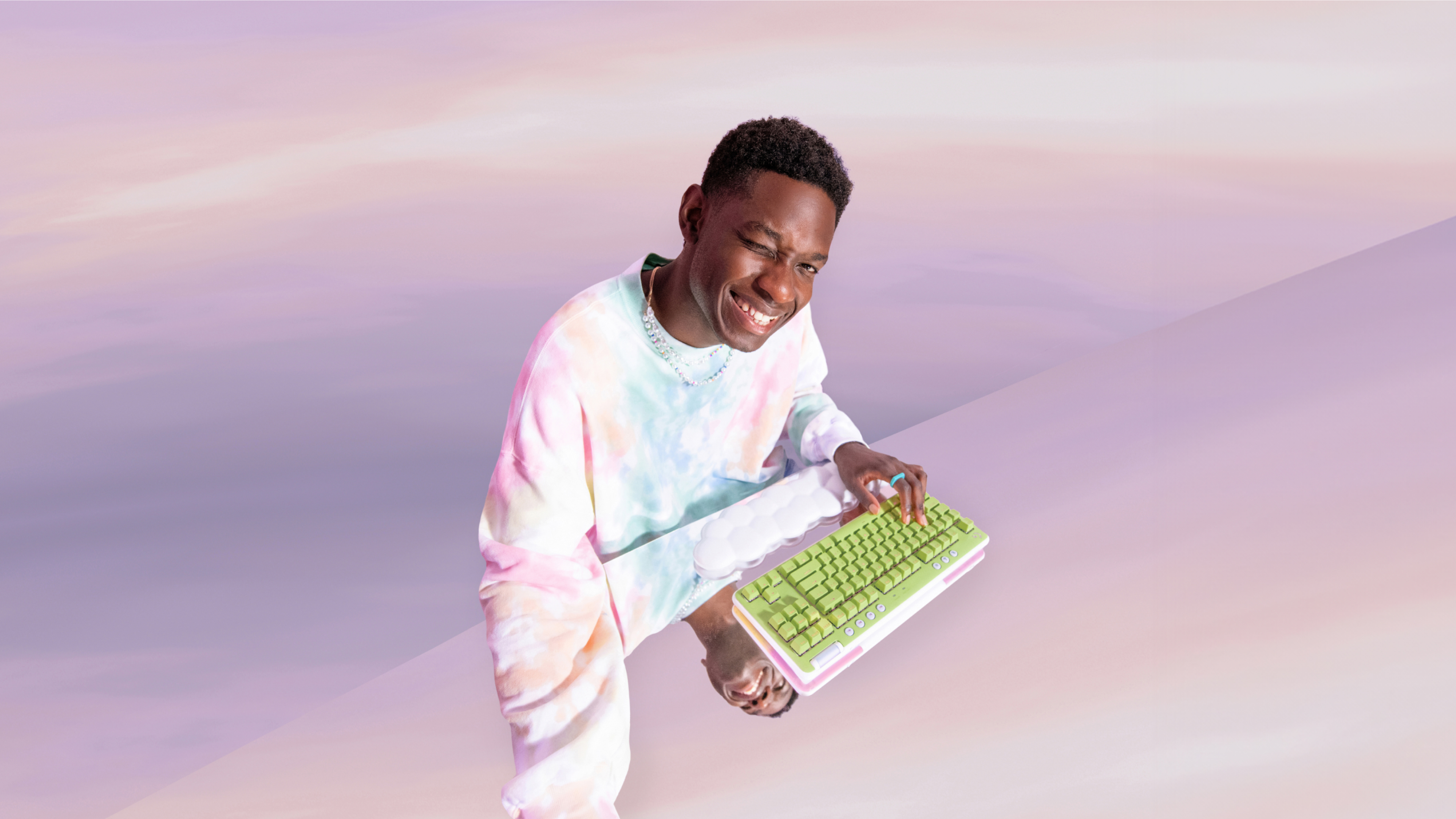 G715 Wireless Gaming Keyboard keyboard image