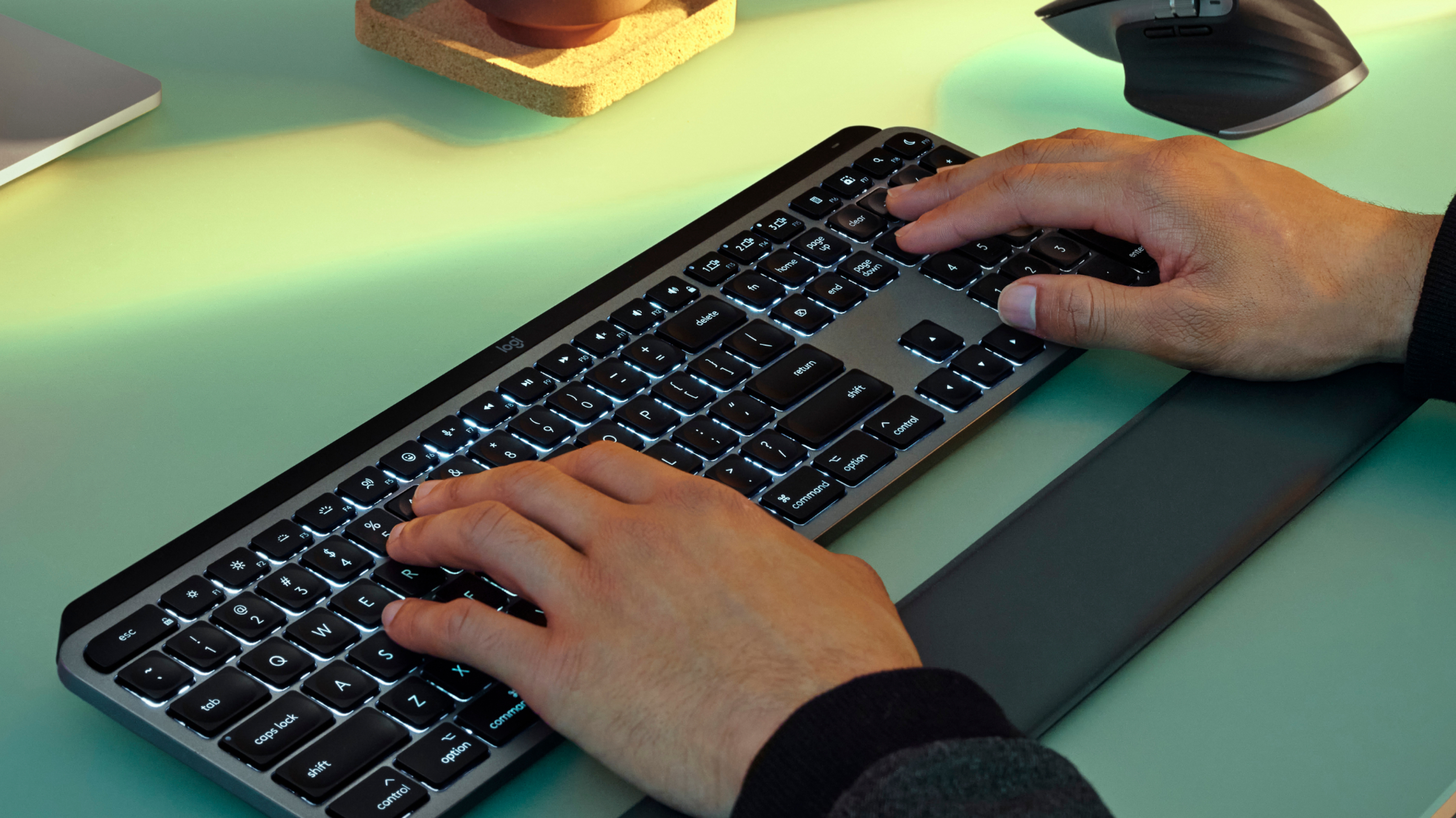 MX Keys S for Mac keyboard image