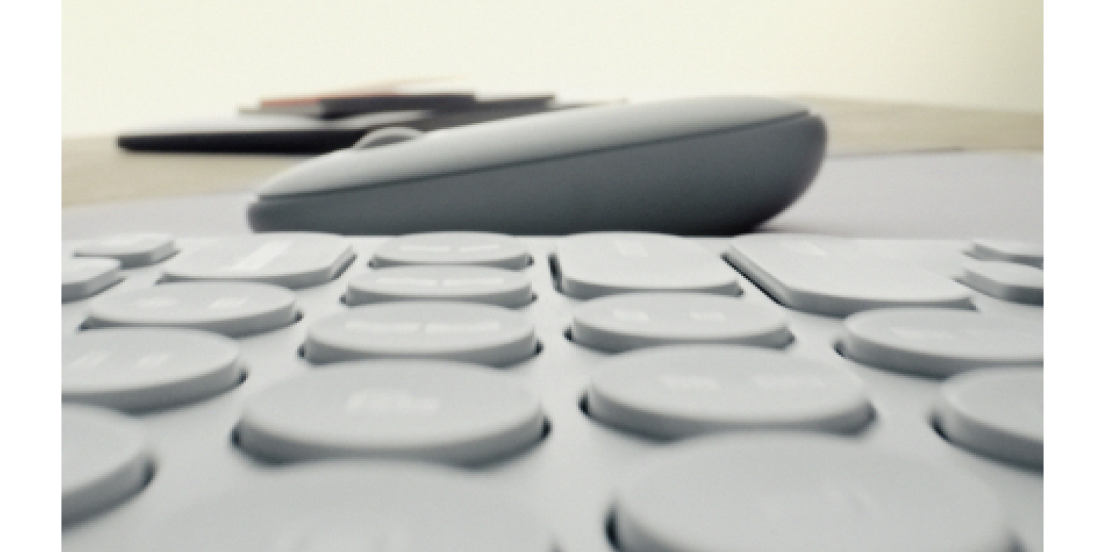 Pebble Keys 2 K380s keyboard image