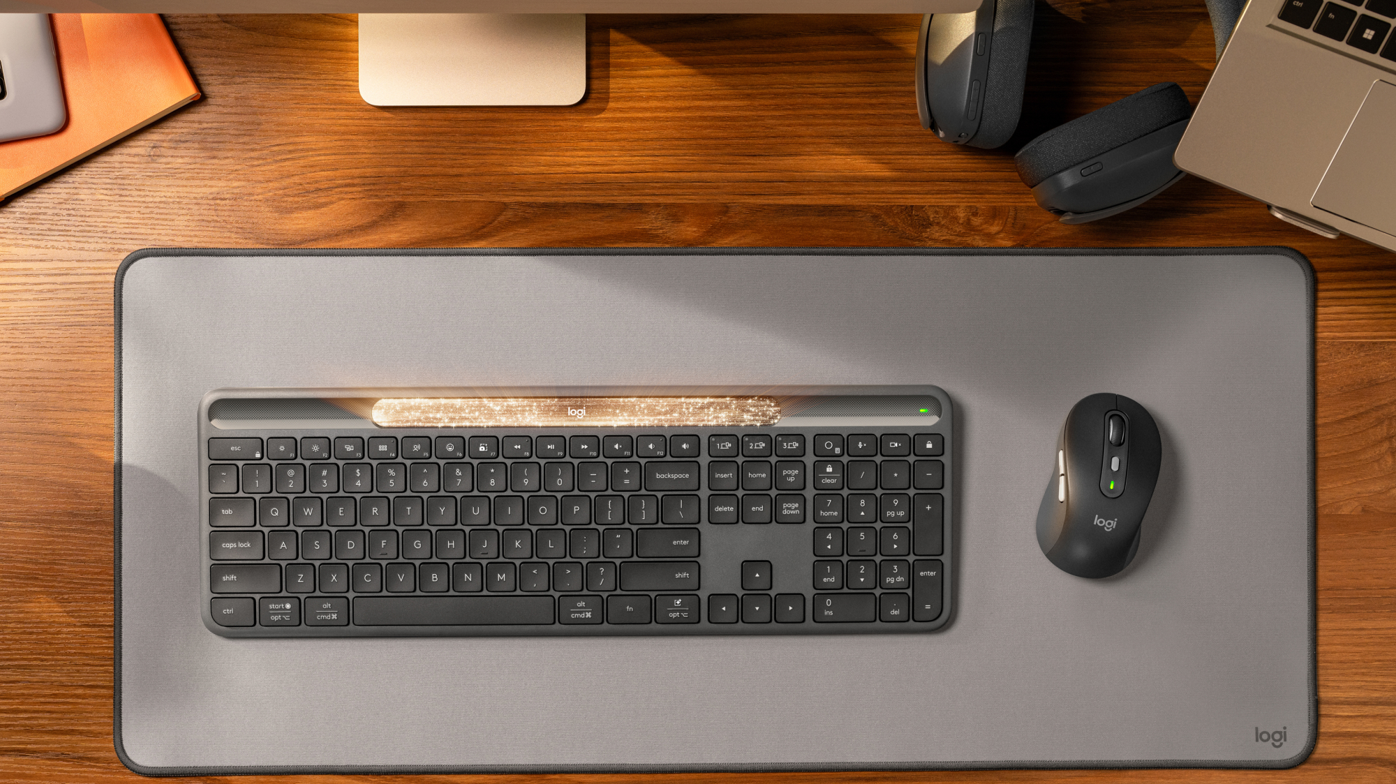 Signature Slim Solar+ wireless keyboard K980 keyboard image
