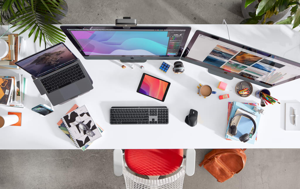 mx-master-3-for-mac-lifestyle-gallery-image-1