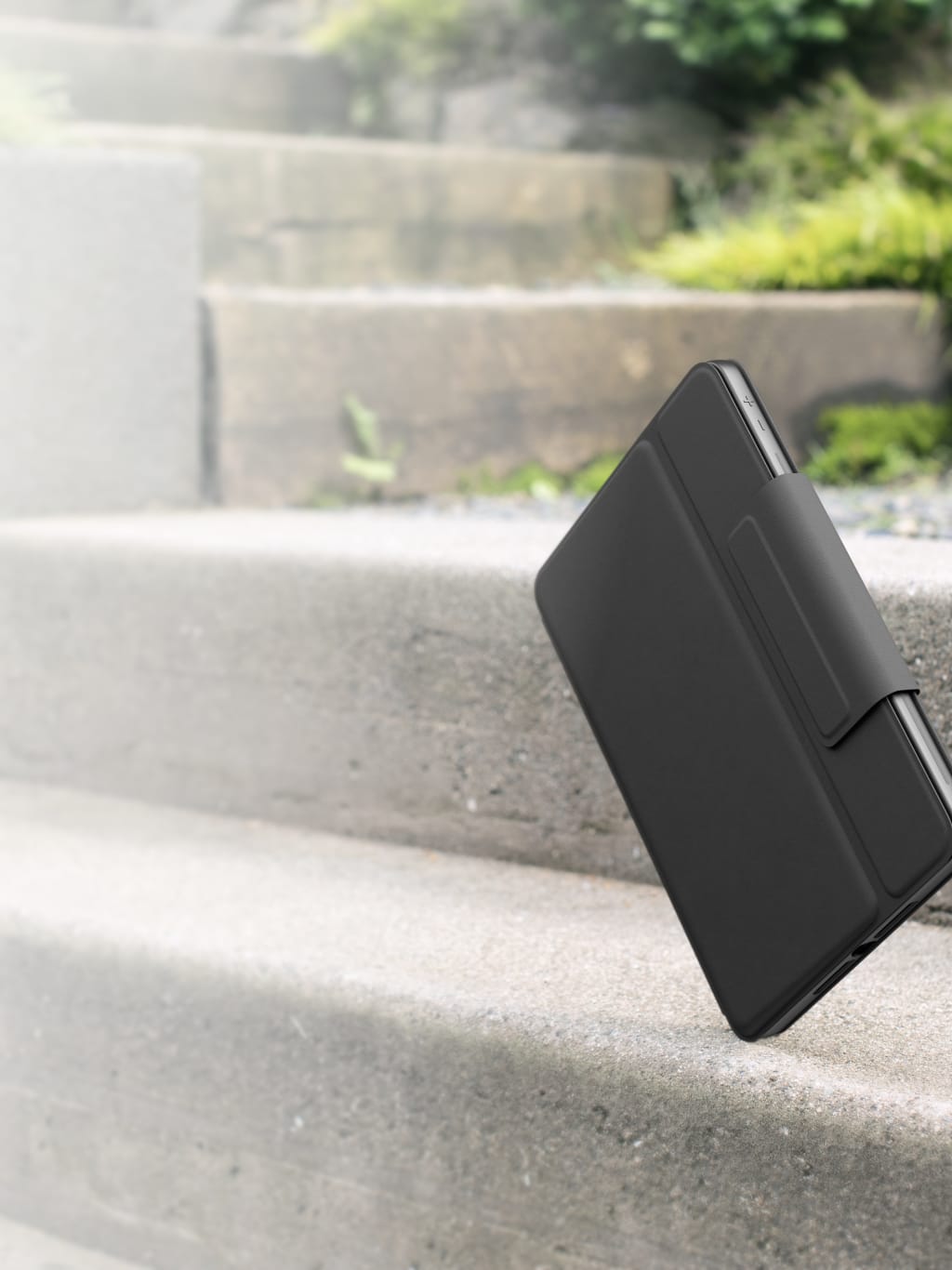 rugged-folio-feature3-tablet