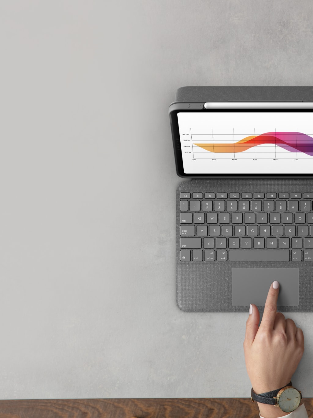 苹果ipad pro 2018保护套 folio-touch-air-feature1-tablet.png?v=1