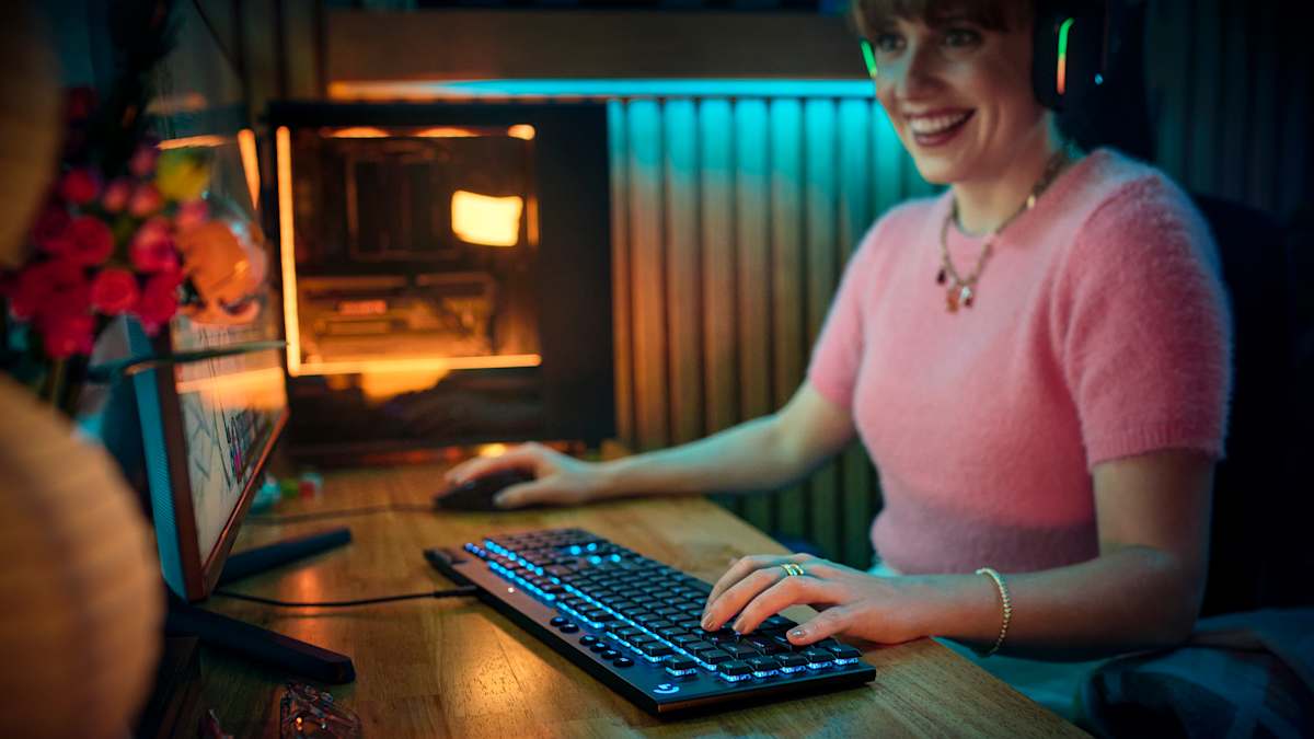 Logitech G915 X Wired Low-Profile Gaming Keyboard (Tactile)