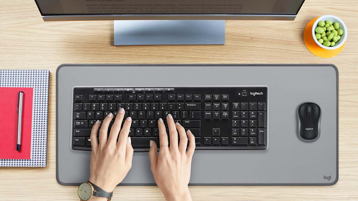 Logitech MK275 Wireless Keyboard and Mouse Combo