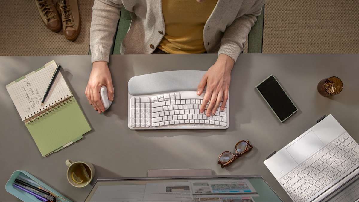 Logitech Wave Keys Wireless Ergonomic Keyboard – Graphite