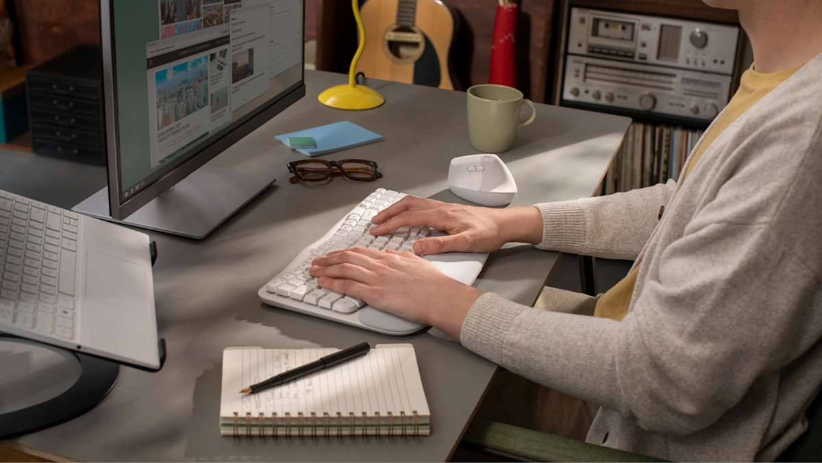 Logitech Wave Keys Wireless Ergonomic Keyboard – Graphite