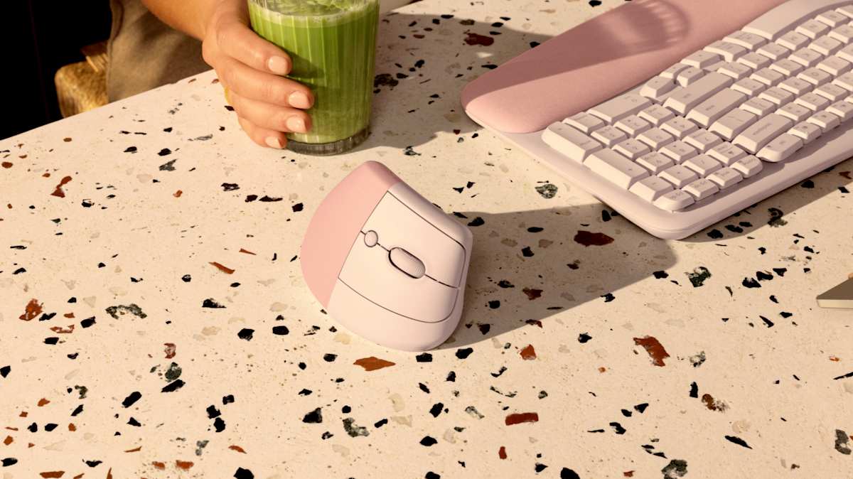 Logitech Lift Vertical Ergonomic Wireless Mouse – Graphite