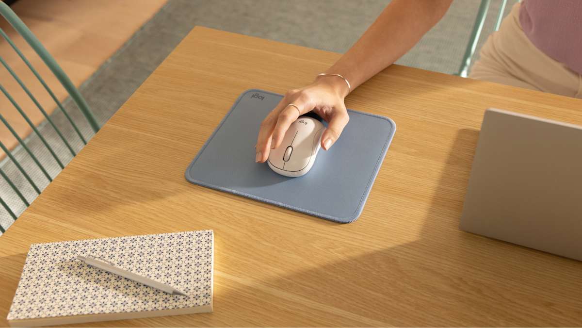 Logitech M241 Silent Bluetooth Mouse – Graphite