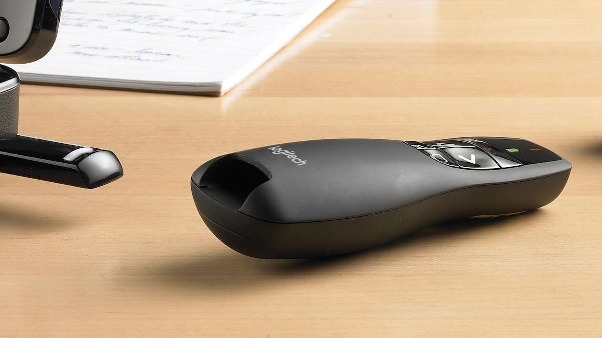 Logitech R400 Wireless Presenter with Red Laser