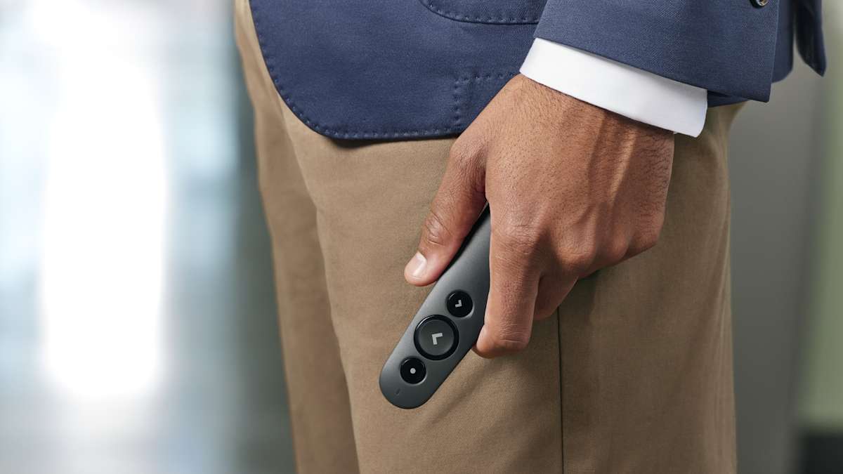 Logitech R500s Laser Presentation Remote – Graphite