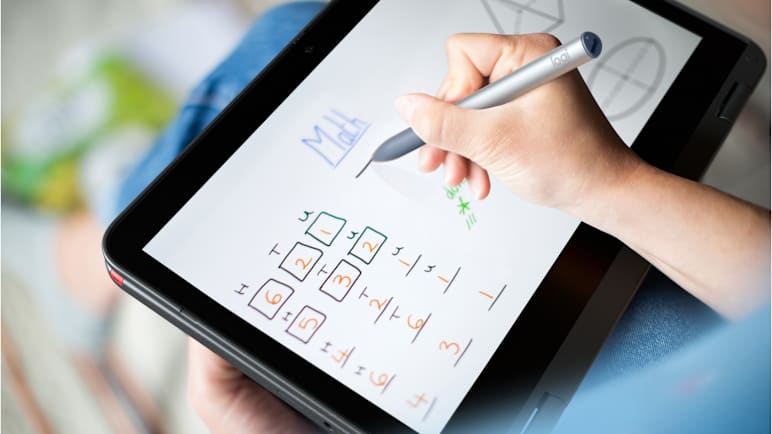 Digital pen used on a tablet
