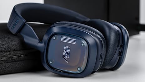 PlayStation Headset Basics: Models, Fit & Setup | Logitech G