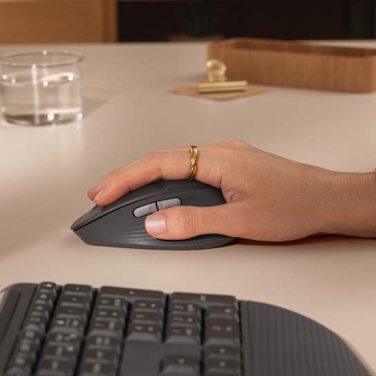 Logitech signature comfort plus m850 l stranski pogled med uporabo