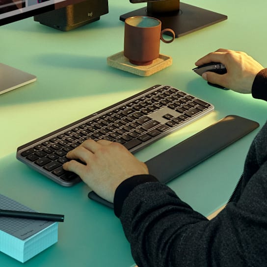 Refurbished MX Keys S for Mac Wireless Keyboard | Logitech