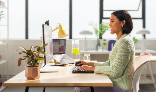 Vrouwen die Ergo-producten gebruiken