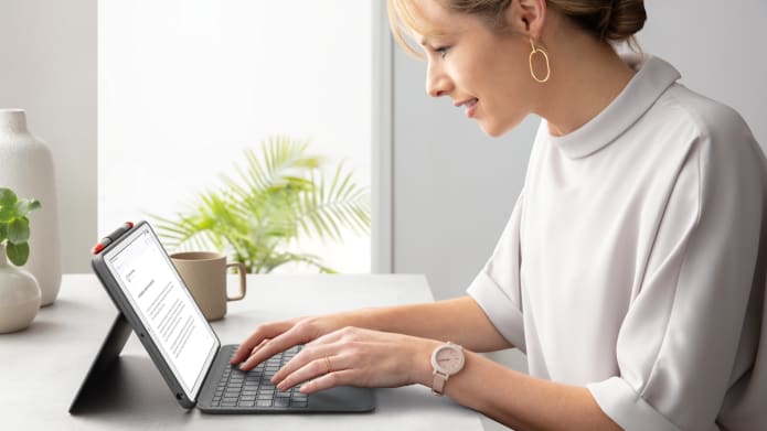 Typing on ipad with combo touch