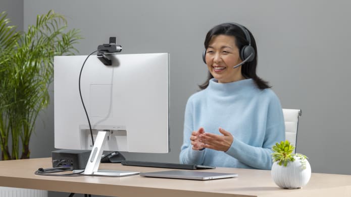 Thumbnail of a women with zone wireless 2