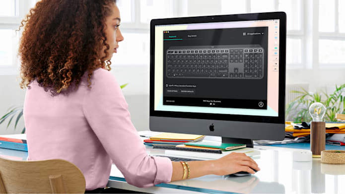 Software program displaying options to customize the buttons on Logitech mice